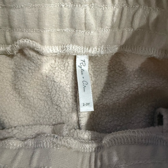 Rylee + Cru Sausage Dog Sweatsuit Set in size 2-3 years - Picture 4 of 5